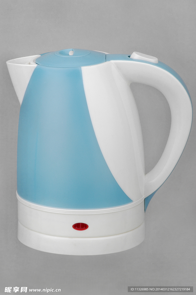 塑料水壶
