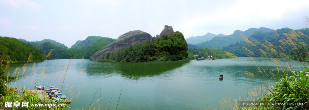 美丽的罗汉岩风景区