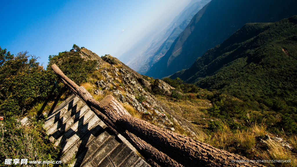 鸡足山