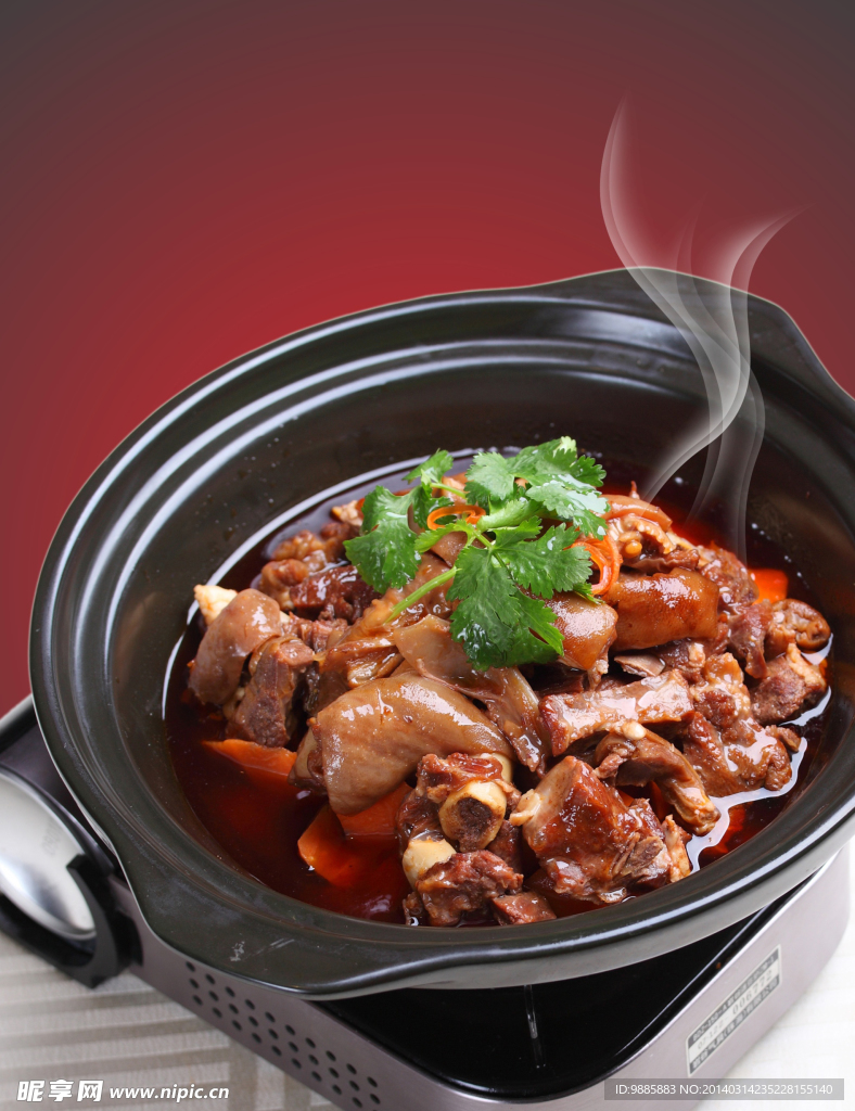 红焖羊肉锅