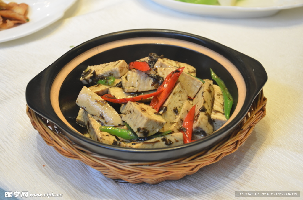 橄榄菜烧素鸡