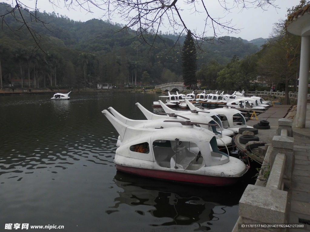 银湖