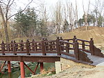 圆明园公园木桥