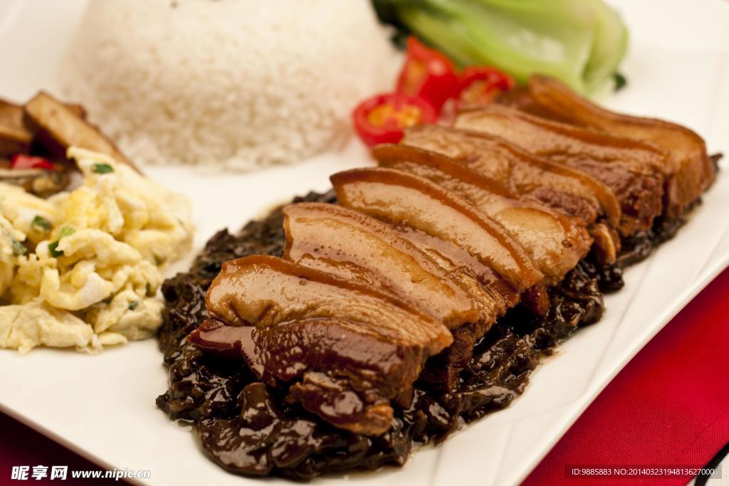 梅菜扣肉饭