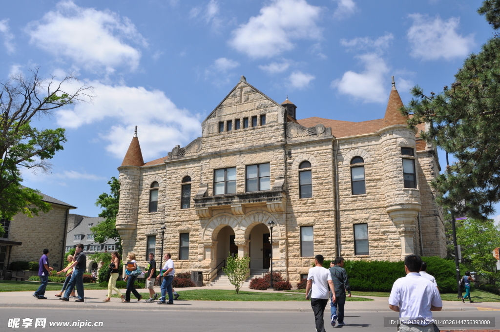 美国堪萨斯大学楼