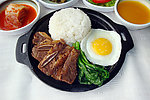 铁板牛排盖饭
