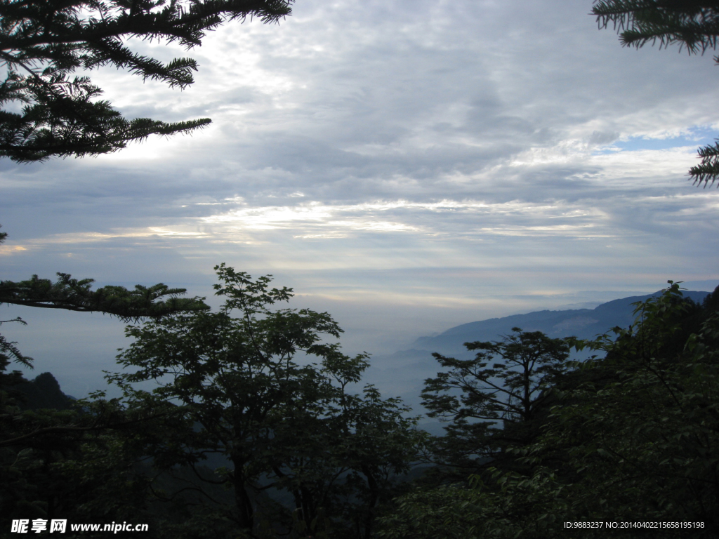 峨眉山顶风景