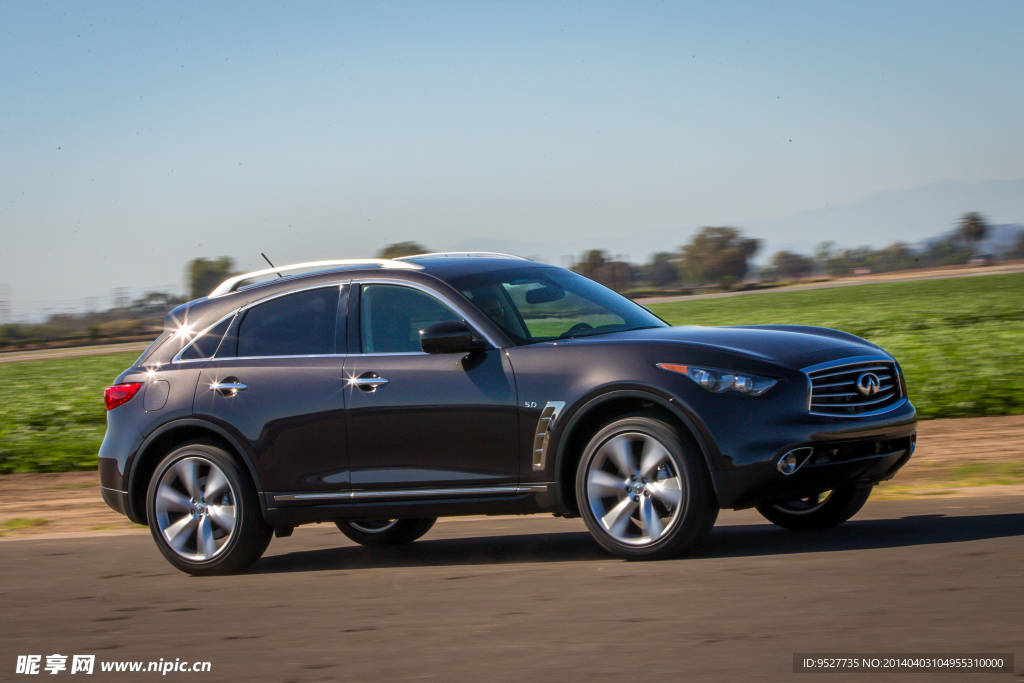 英菲尼迪QX70S