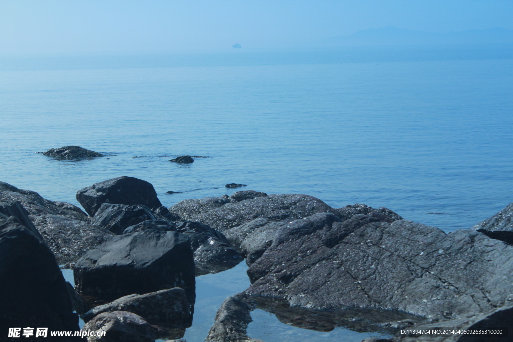 礁石海水