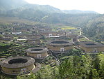 初溪土楼群