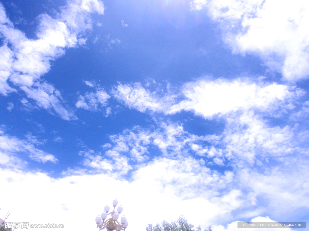蓝色的天空