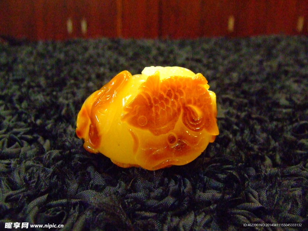 蜜蜡金鱼