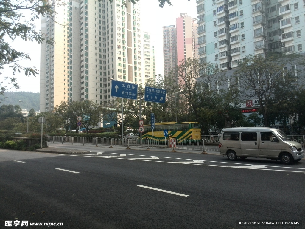 水贝街景 路牌