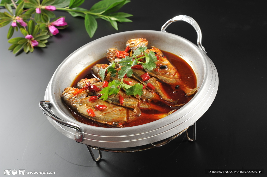 干锅（鲫）鱼