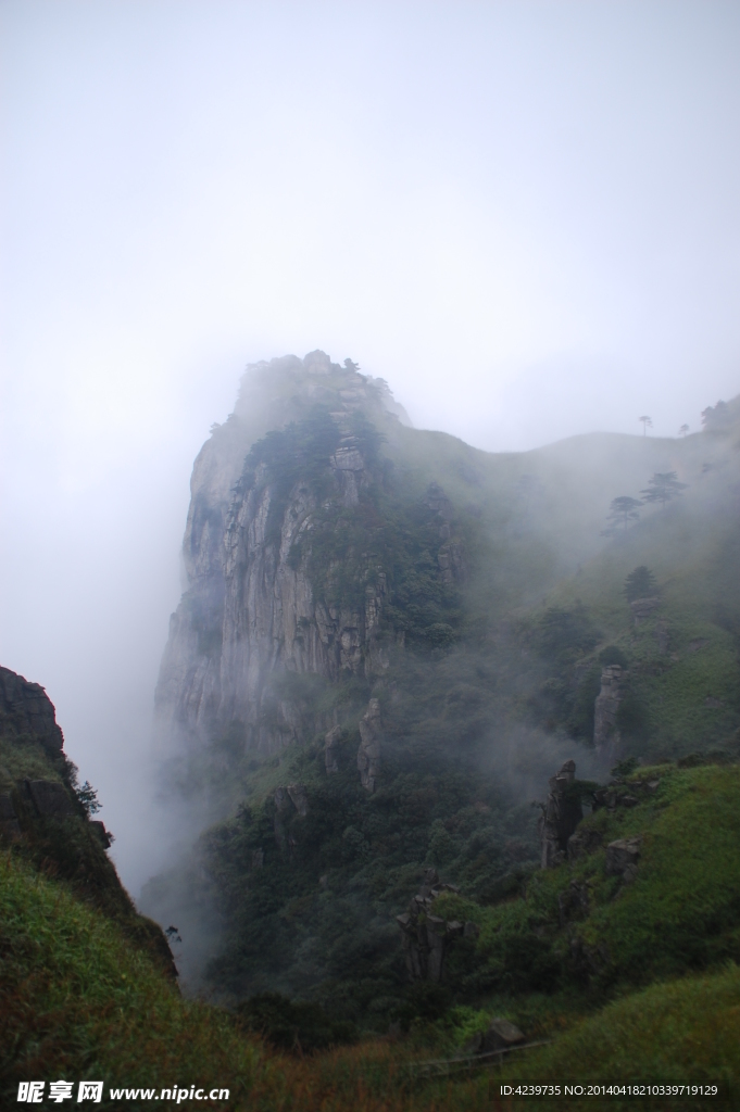 雾绕武功山