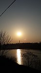 三月夕阳倒影