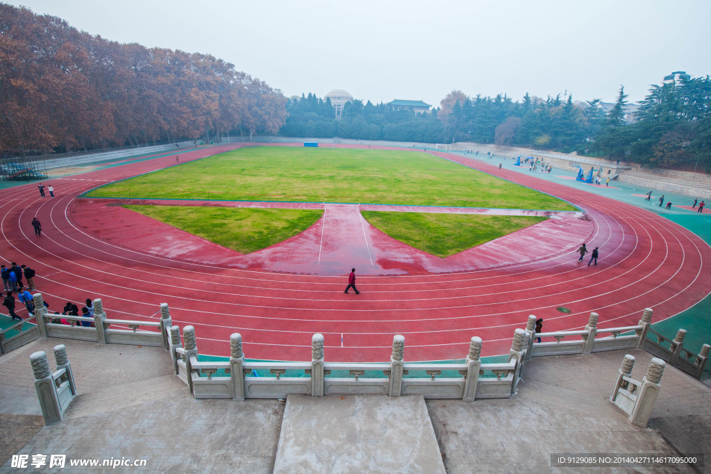 武汉大学