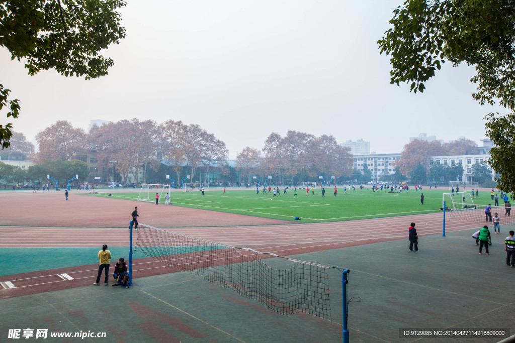 武汉大学