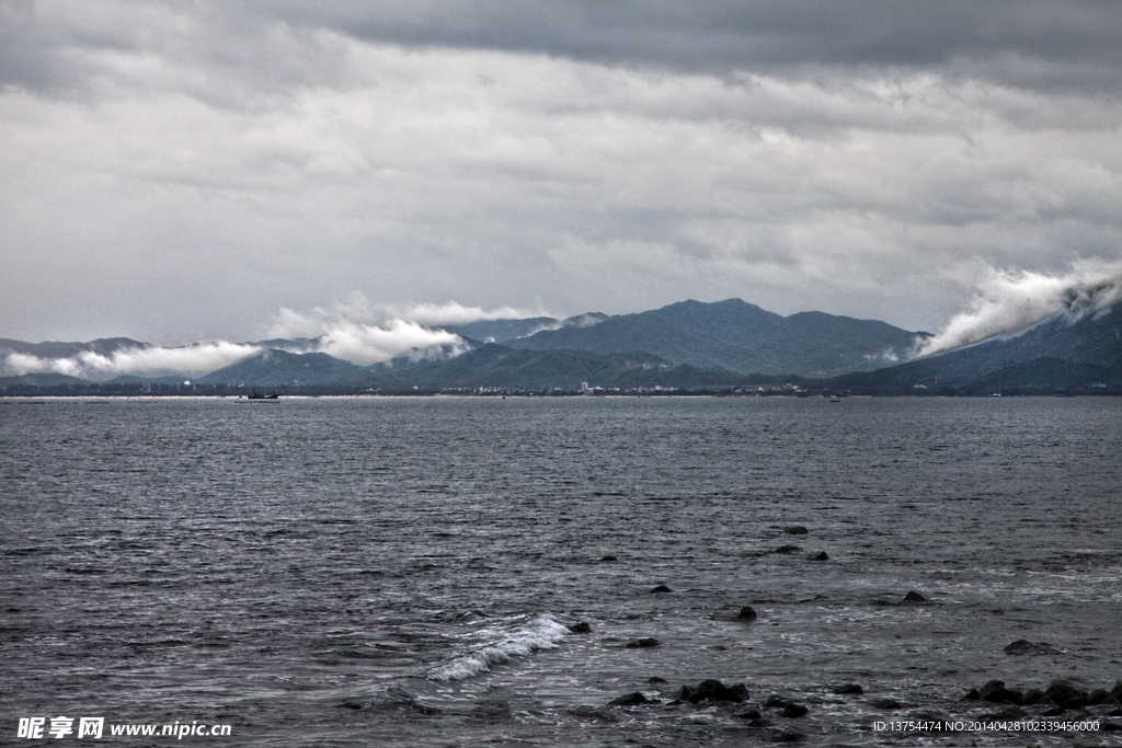 雨后海岛