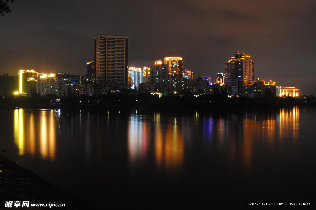 厦门白鹭洲公园夜景