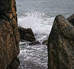 礁石浪花