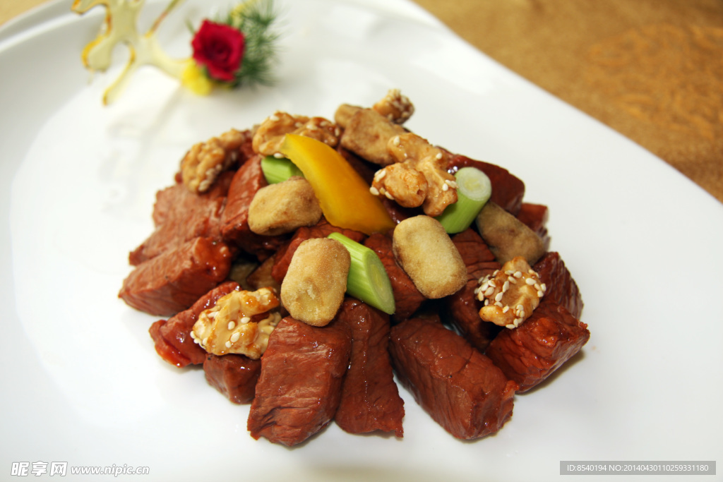 爆炒牛肉粒