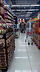 超市整理货架