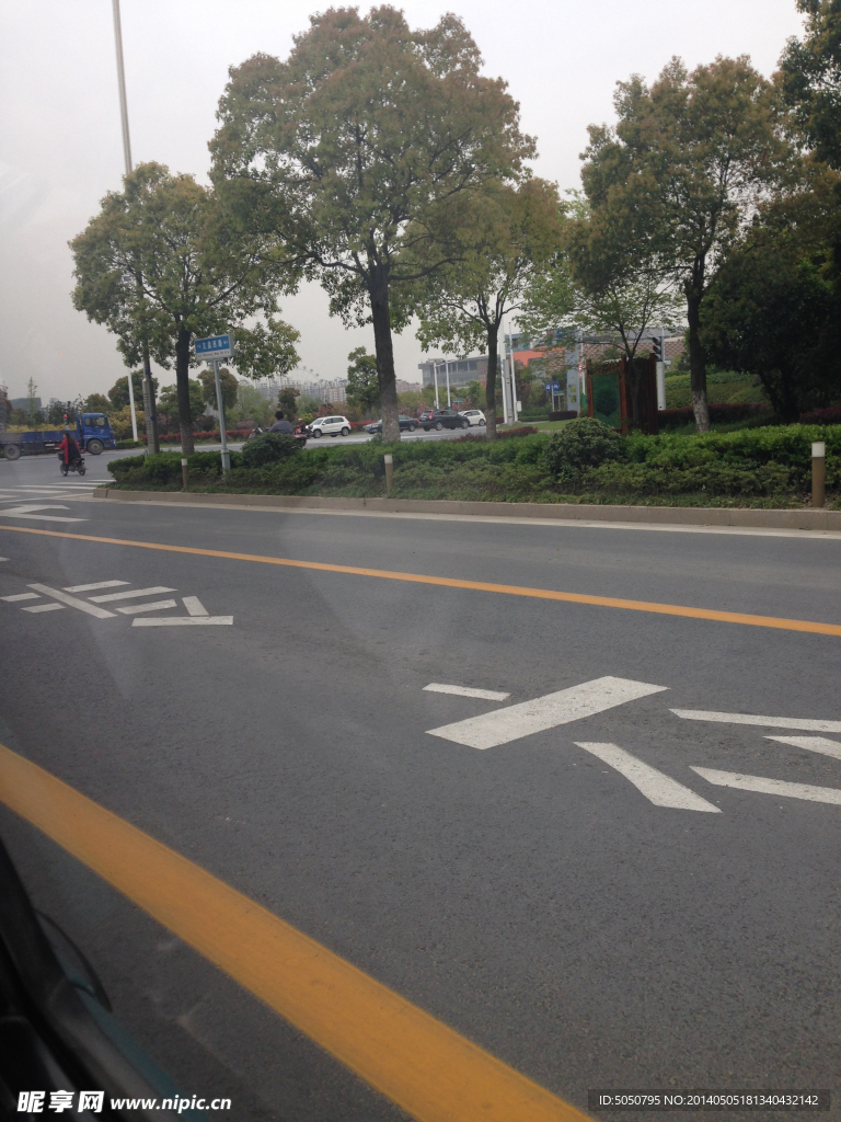 公路一角