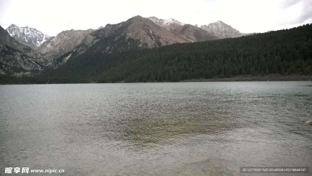 措拉湖
