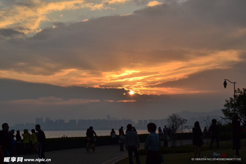 深圳湾海边夕阳风景