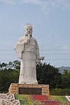 北辰山风景闽王雕像
