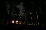 夜晚森林小屋灯光视频