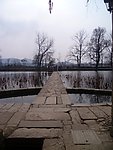 弓湖