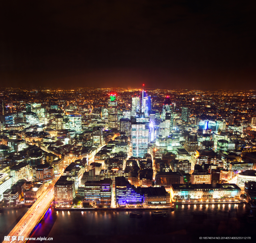 夜晚建筑城市