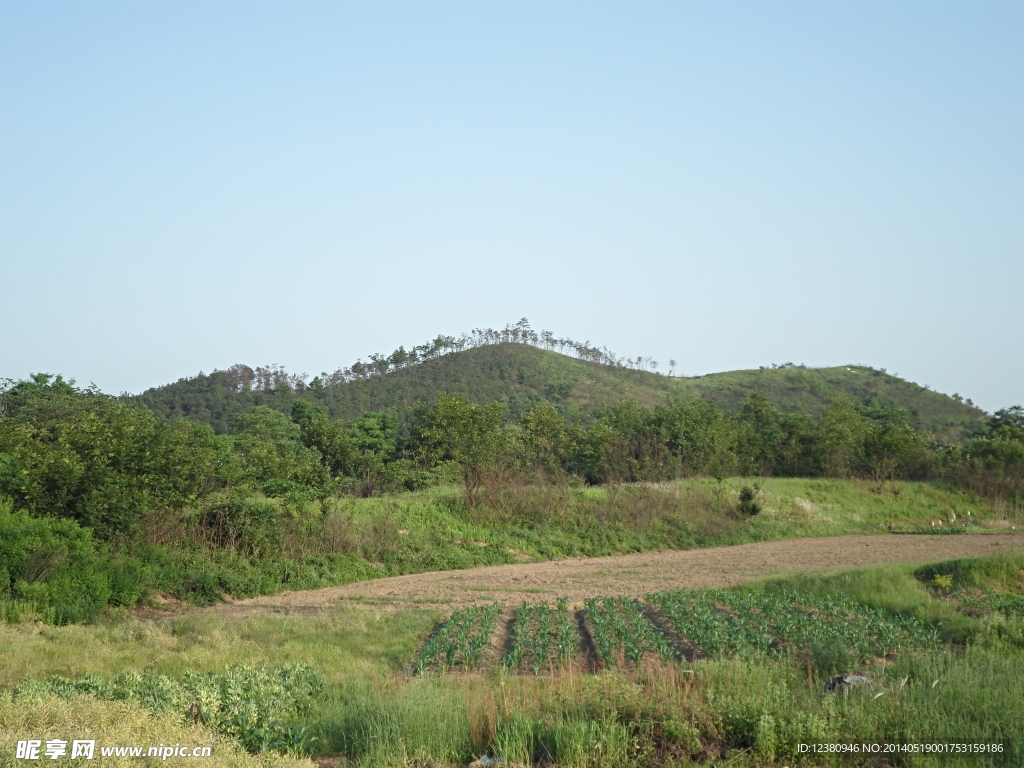 寄母山风光