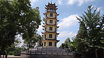 英山烈士塔