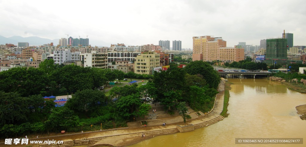 城市河流景观