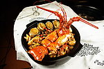 顺德龙虾阉鸡焖大连鲜