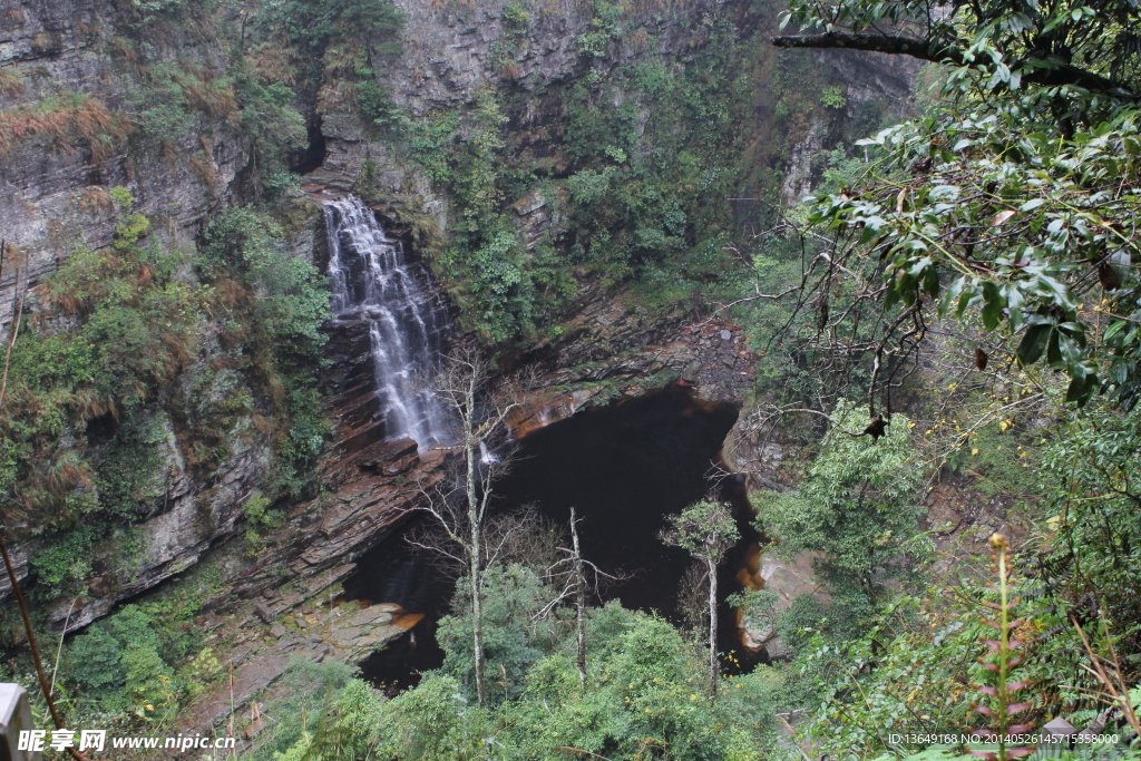 大明山 大峡谷瀑布