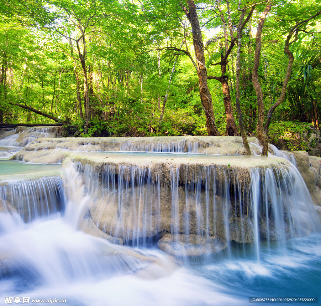 瀑布风光风景