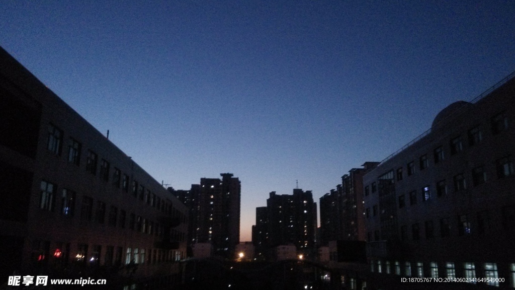 西安中学 夜景 校园