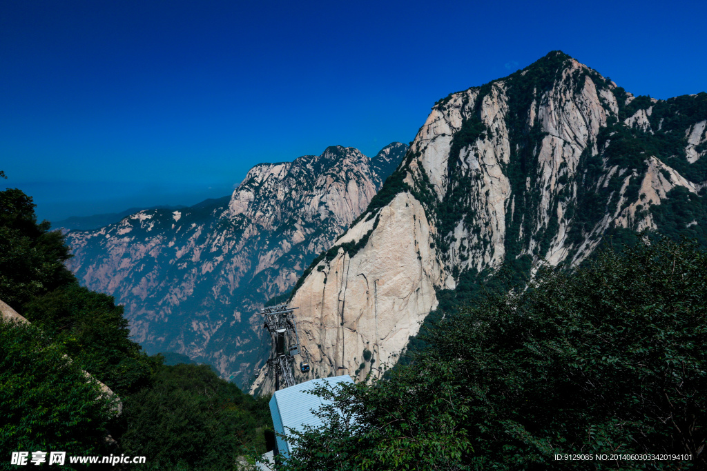 华山