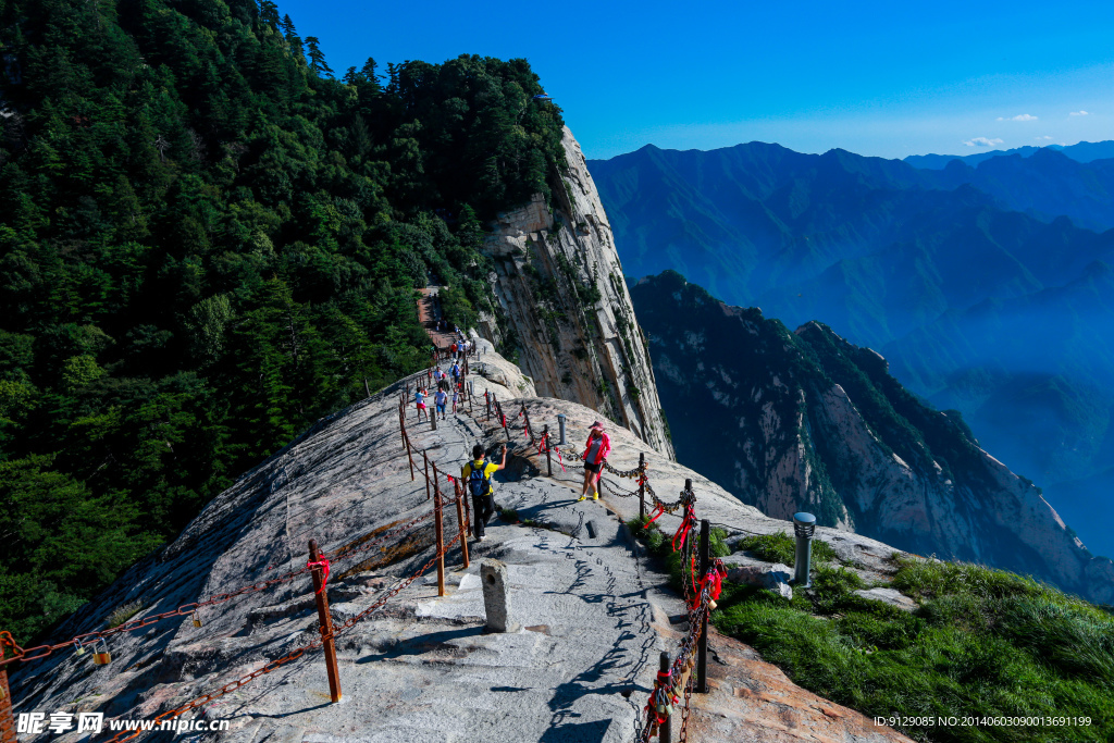 华山