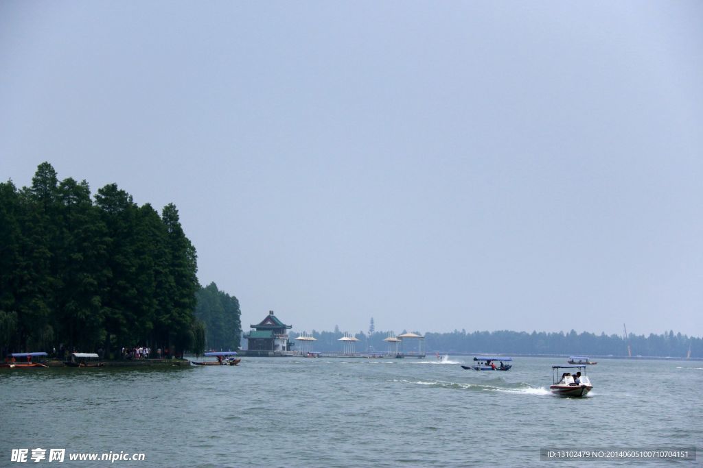 东湖风光