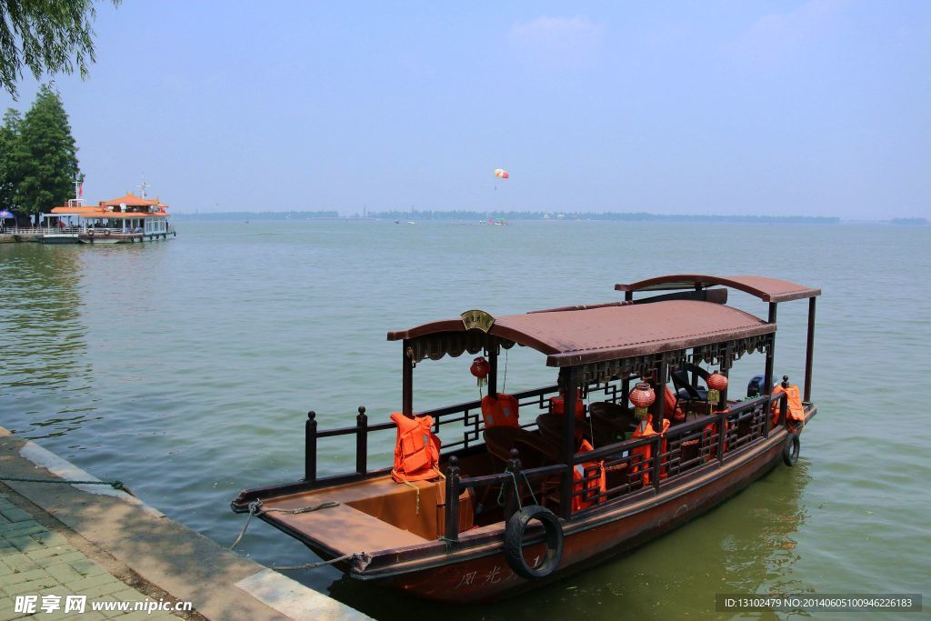 东湖风光