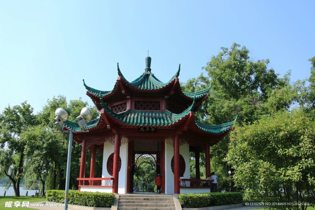 东湖风光