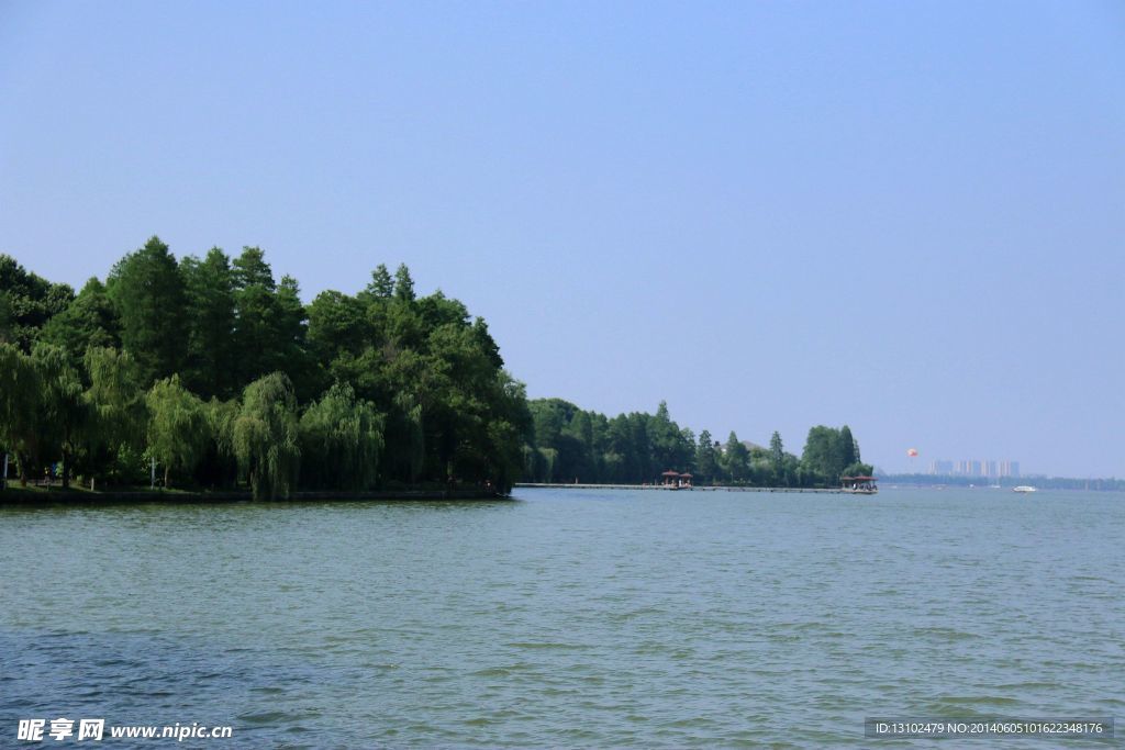 东湖风光