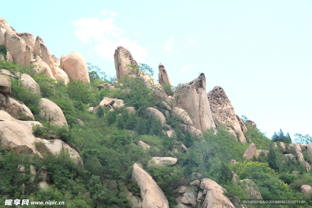 峰恋石景点