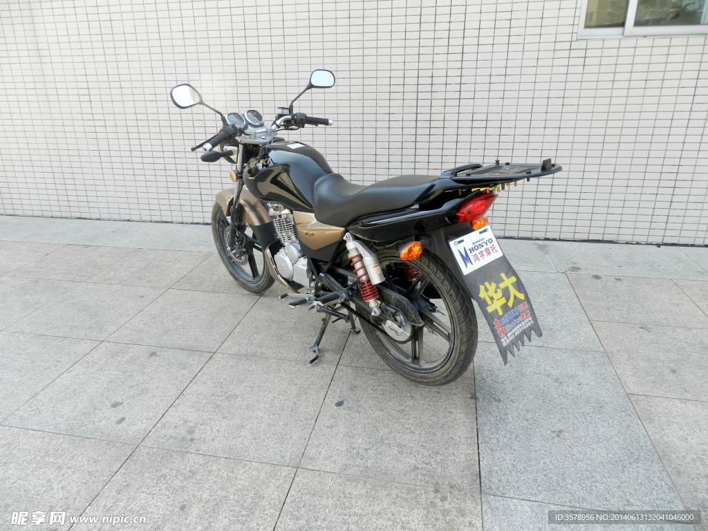 摩托车EN125