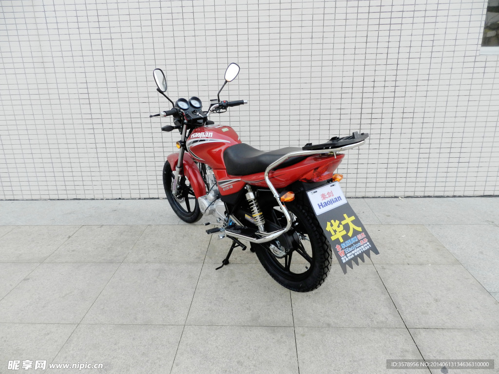 摩托车HJ125-5B红色黑钢